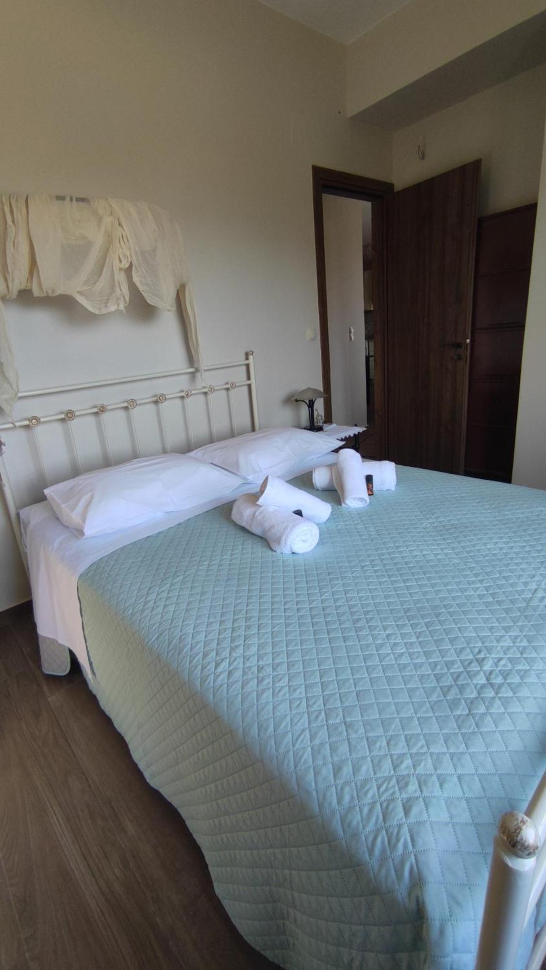 Fanouria'S Home Καλλεργιανά Δωμάτιο φωτογραφία
